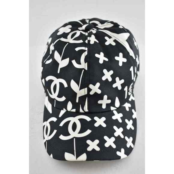 Chanel 22P Black White Graffiti CC Silver Logo Baseball Cap Curved Peak Hat - Picture 4 of 11